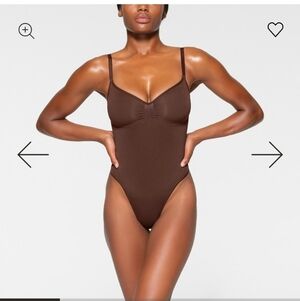 SKIMS L/XL Cocoa Thong Sculpting Bodysuit